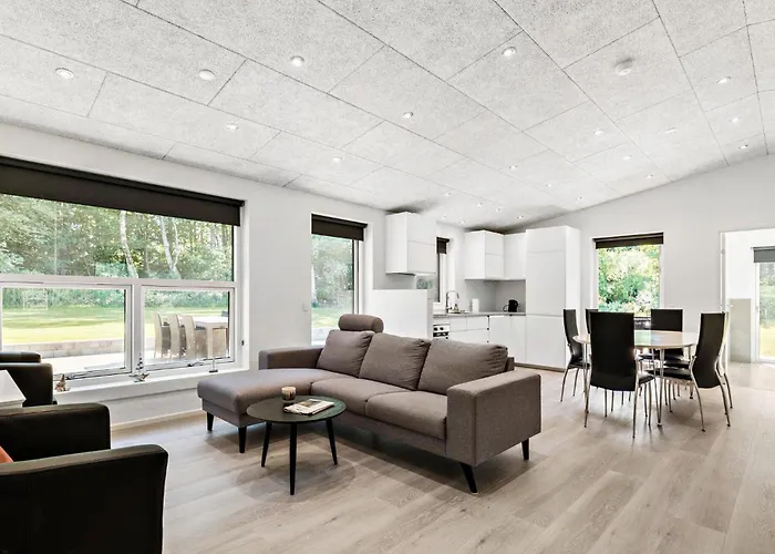 3 Bedroom Cozy In